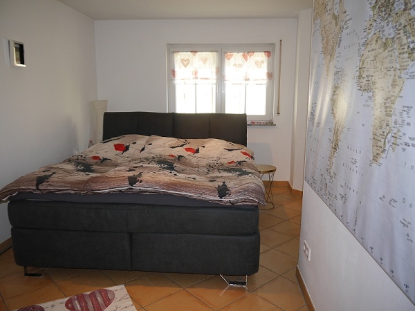 Schlafzimmer UG
